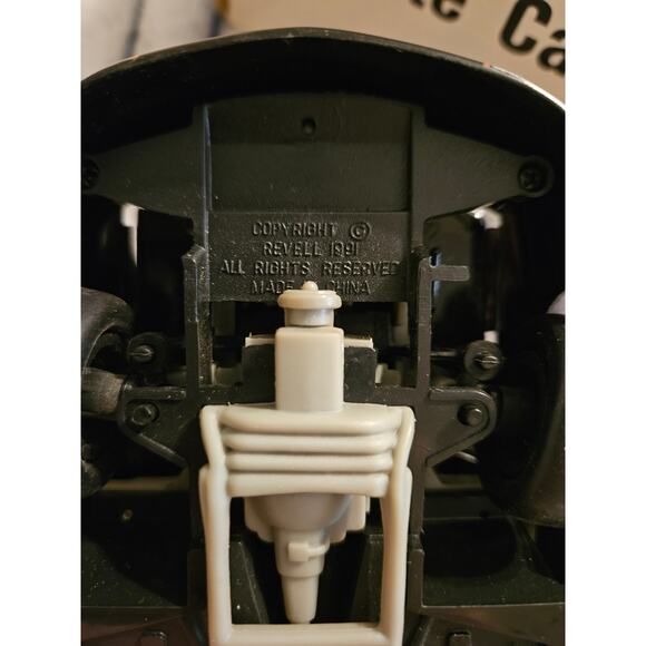 DALE EARNHARDT 1991 Revell 1:24 #3 GM Goodwrench Collectable Diecast Car - Picture 3 of 5